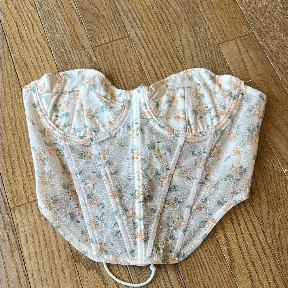 Women’s top size xs